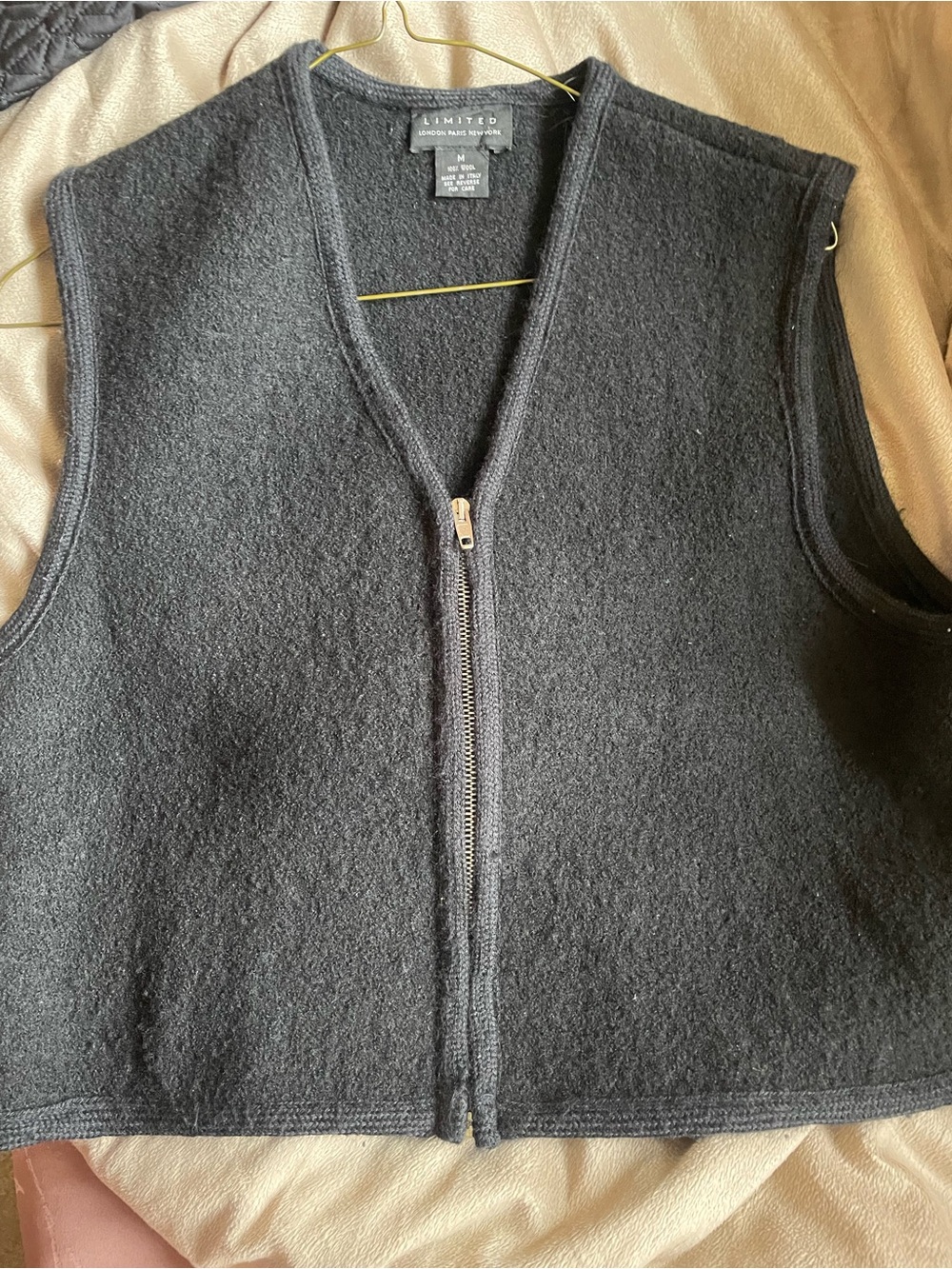 The Limited Men's Black Zip-Up Wool Vest